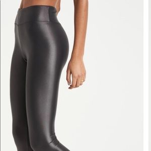 Koral Lustrous High Rise Legging. Size M.